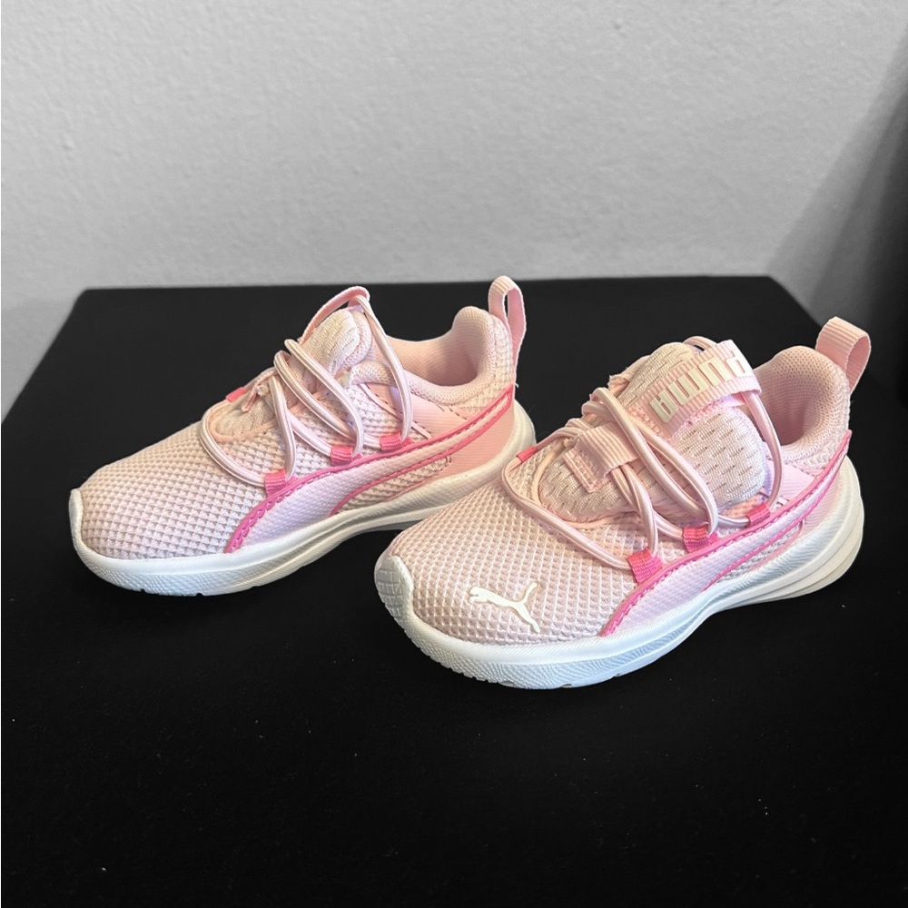 ⭐️   Puma Baby/Walker Light Pink Slip On Sneakers